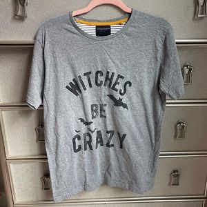 Denim & Flower | Halloween witch graphic tee size M